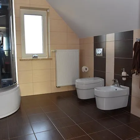 Dom Z Widokiem Na Jezioro I Nad Jeziorem Łapalice