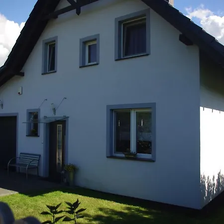 Dom Z Widokiem Na Jezioro I Nad Jeziorem * Lapalice