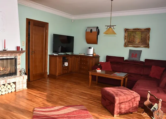 Holiday home Dom Z Widokiem Na Jezioro I Nad Jeziorem Lapalice